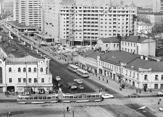 Бывшая монастырская гостиница 1970-е годы. Вид с Таганской улицы