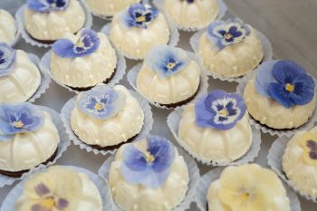 Пирожные  на заказ